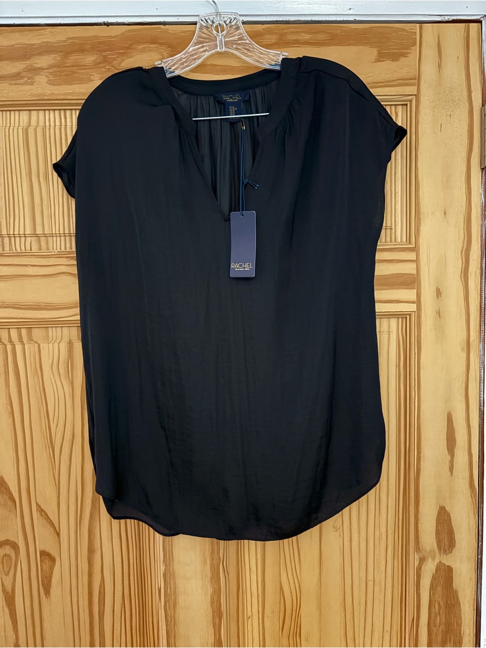 NWT RACHEL Rachel Roy Black Short Sleeve V-Neck Blouse, Medium